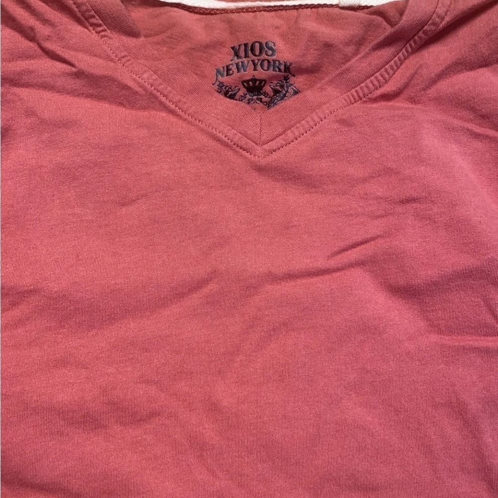 XIOS New York Men's V-Neck T-Shirt Salmon Short Sleeve Size‎ Large